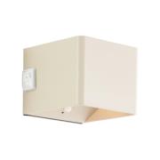 Brilliant LED-uppladdningsbar utomhusvägglampa Iseo, beige, bredd 10 c...