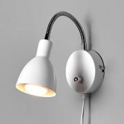 Lindby vägglampa Amrei, vit, 42 cm, stickpropp, dimbar