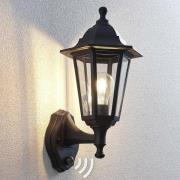 Lindby utomhusvägglampa Nane, sensor, lykta, saltvattenbeständig