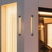 Viokef LED-utomhusvägglampa Tessa, mörkgrå, höjd 90 cm, metall