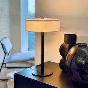 Dyberg Larsen bordslampa Calix, svart/naturfärgad, 40 cm
