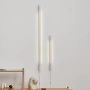 GEJST Vägglampa Radent, vit, höjd 135 cm, G13 LED