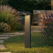 Prios LED-solcellsvägslampa Aurino, svart, 75 cm, sensor