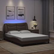 vidaXL Sängram med LED-belysning brun 120x200 cm konstläder
