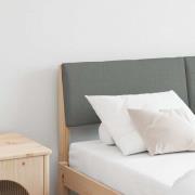 vidaXL Klädd sänggavel Mörkgrå 150 cm Massiv furu