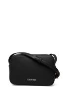 Calvin Klein Ck Must Camera Bag Svart