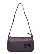 Calvin Klein Two T Shoulder Bag Lila