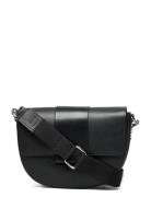 Still Nordic April Novus Crossbody Svart