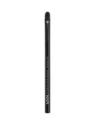 NYX Professional Makeup Pro Flat Detail Brush Nude
