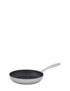 Frying Pan C3+ 5-Ply Home Kitchen Pots & Pans Frying Pans Silver Culim...