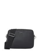 Calvin Klein Ck Must Small Camera Bag_Caviar Svart