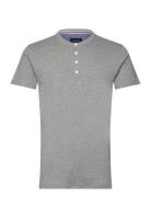 Lindbergh Ribbed Granddad Tee S/S Grå