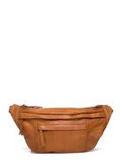 RE:DESIGNED EST 2003 June Bumbag Brun